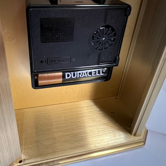 Tiffany & Co. Brass Quartz Desk Clock Battery Operated Made in Germany - Picture 10 of 16